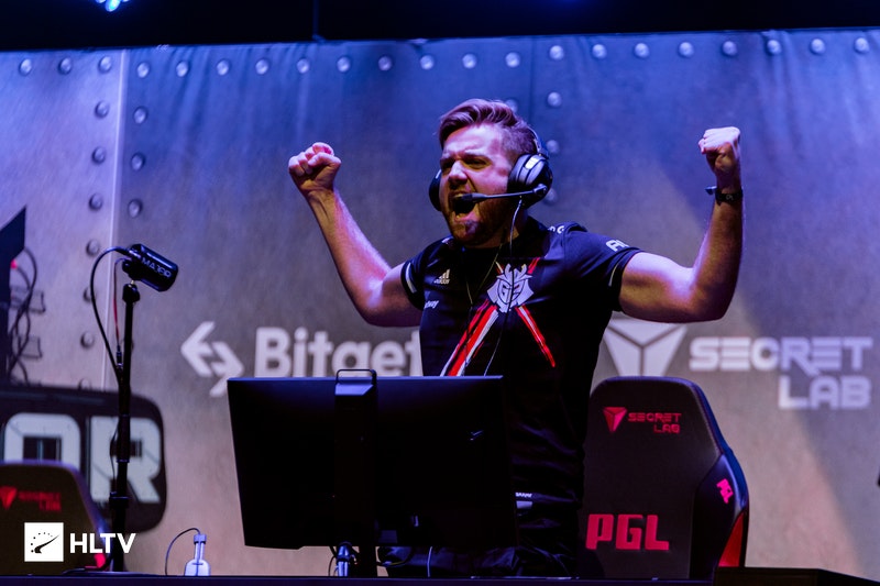 两位射手的力量！ Jiwoo 和 Jinx 在两场团战中击败了 Nongshim RedForce ，结束了比赛并获得了赛点